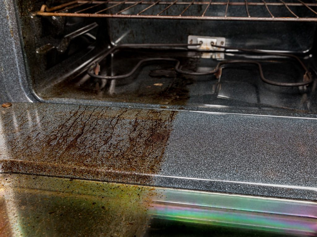 Holiday Cottage Oven before and after Oven Deep Cleaning Alnwick